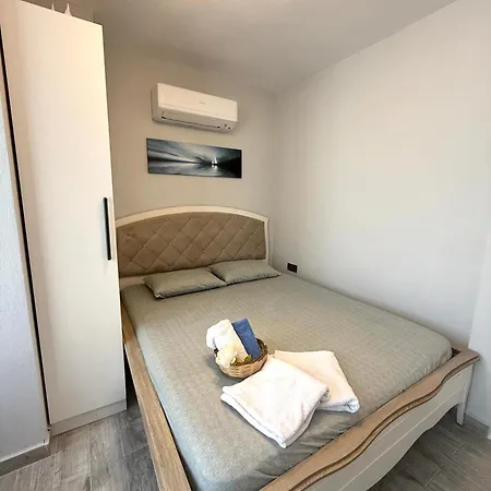 Eftalya Cunda Apartman Ayvalı