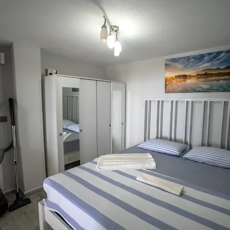 Eftalya Cunda Apartman